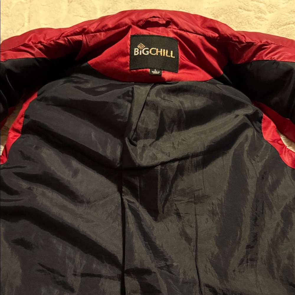 Women's Red Quilted Puffer Vest - Picture 3 of 5